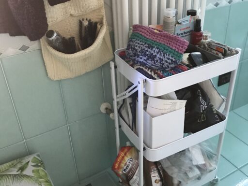 carrello pieghevole portavivande o da bagno