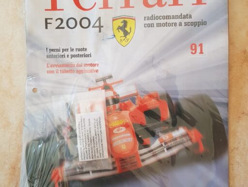 fascicoli ferrari f 2004