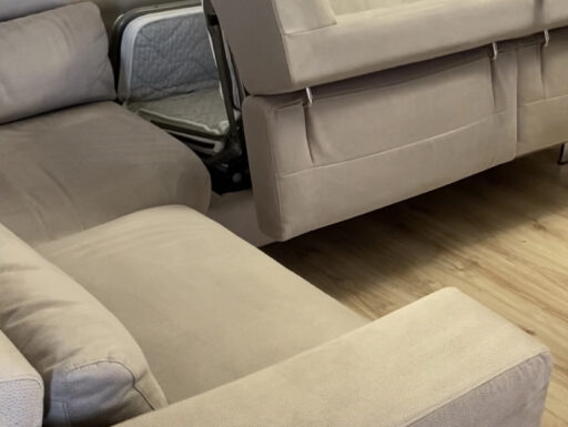 Divano letto + una seduta elettrica , marca poltrone sofà,