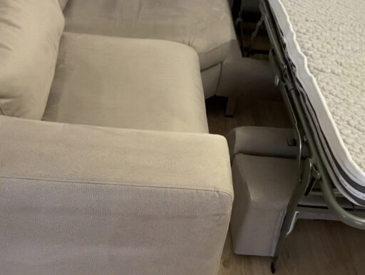 Divano letto + una seduta elettrica , marca poltrone sofà,