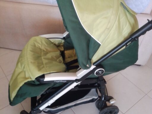 Passeggino, culla, ovetto e box