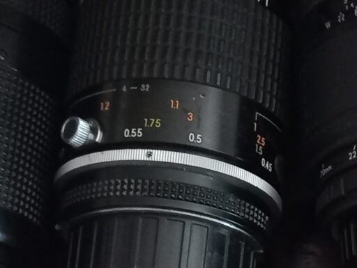 Macchina fotografica analogica Nikon "F-601",