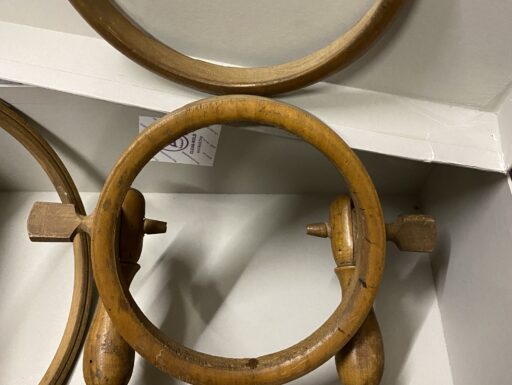 Telaio antico per ricamo