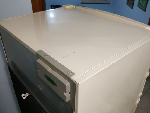 Frigo/congelatore Whirlpool modello WTE 5243 A+NFM