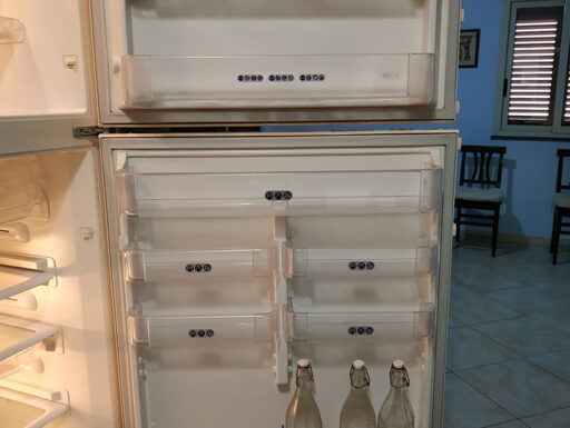 Frigo/congelatore Whirlpool modello WTE 5243 A+NFM