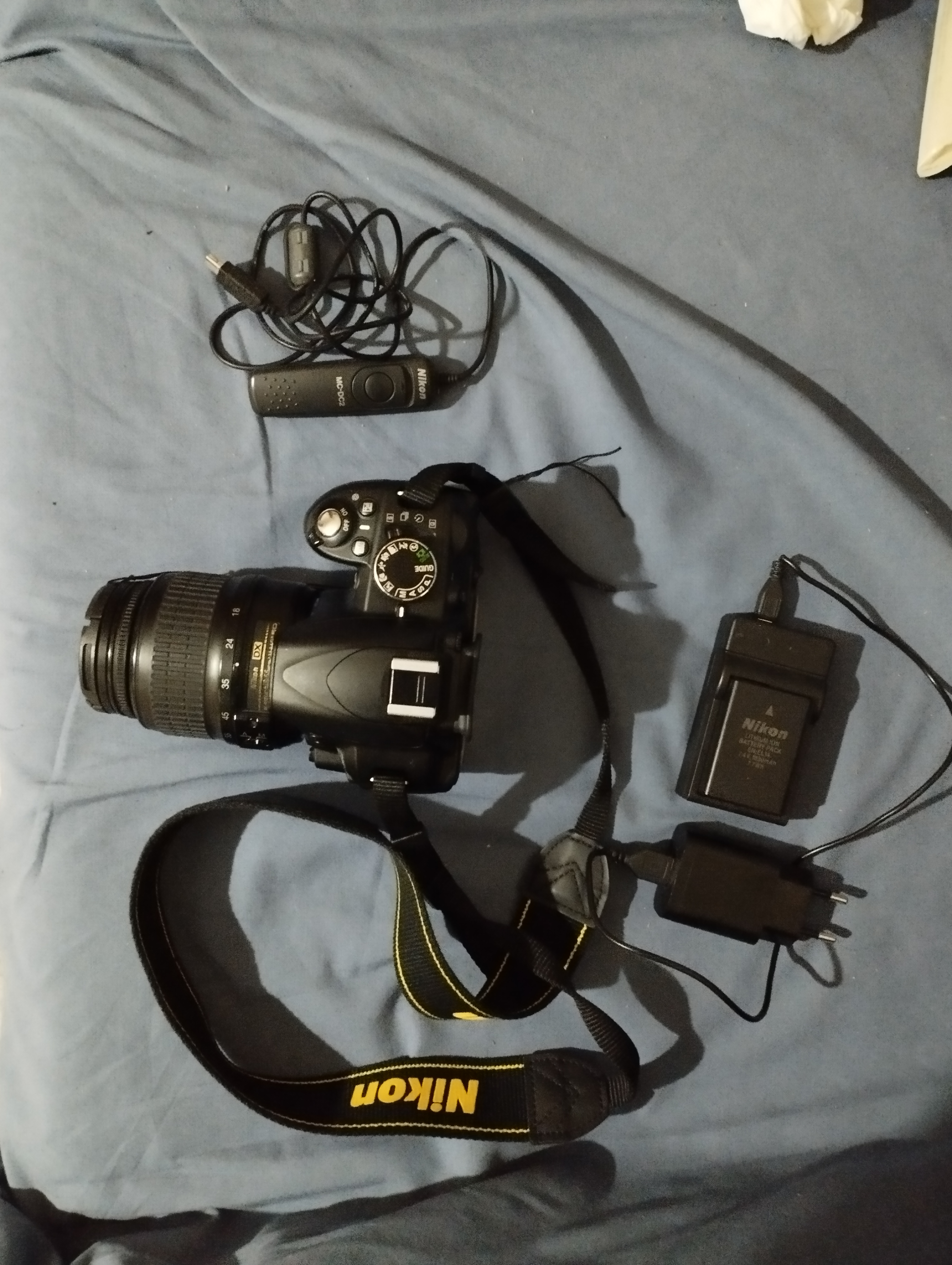 Nikon D3100 con obbiettivo nikon af 18 55 mm usata