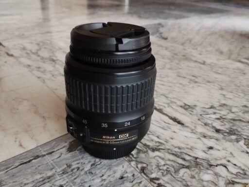 Obbiettivo nikon af nikkor 18 55 mm usato