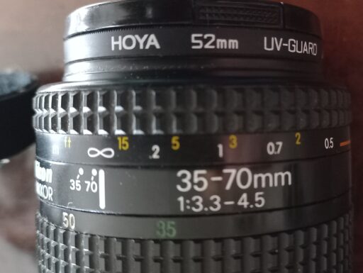 Macchina fotografica analogica Nikon "F-601",