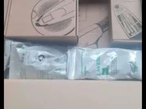 Scopa vk7s inscatolata