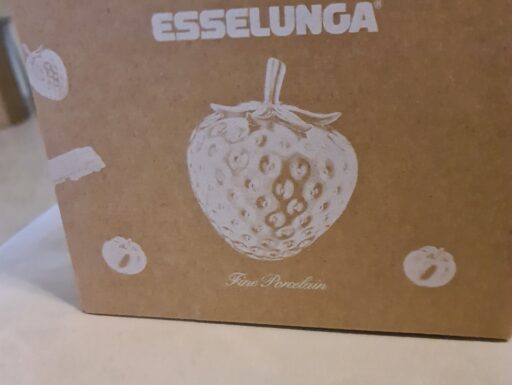 Contenitore in porcellana forma fragola Seletti