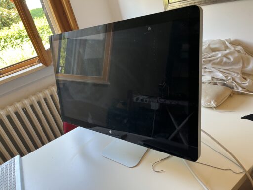 Video Apple 27”