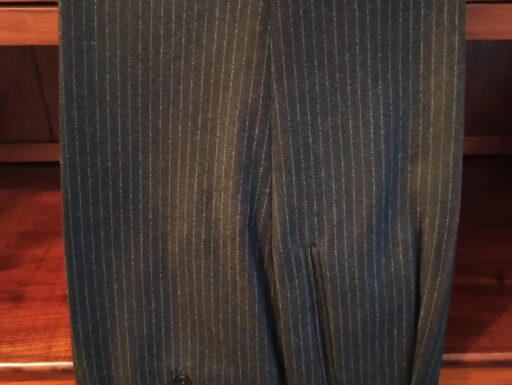 Abito gessato in pura lana mai indossato