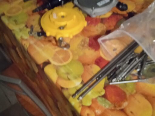 Avvitatori ad aria con supporti di lavoro al banco