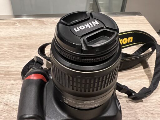 Macchina fotografica Nikon in ottime condizioni