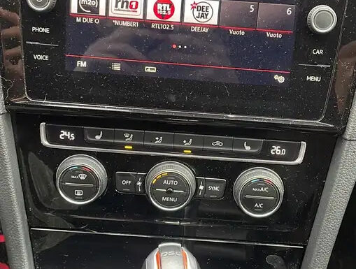 Volkswagen Golf GTI DSG