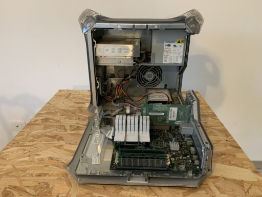 Apple Macintosh Pover pc G4 + mouse apple