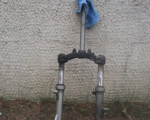 Carburatore e Forcella Yamaha