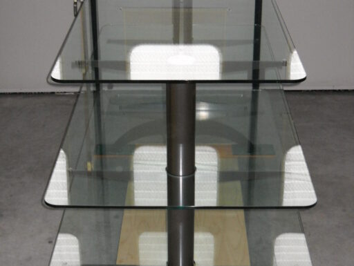 Tavolo espositore in cristallo a tre ripiani 10 pezzi