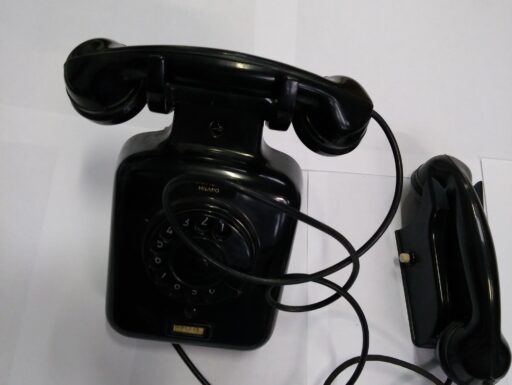 Telefono d’epoca Siemens nero a disco