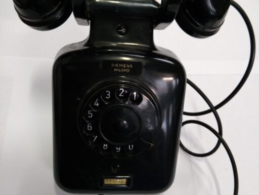 Telefono d’epoca Siemens nero a disco