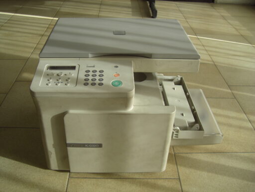 Fotocopiatrice canon pc-d320 da riparare + 2 toner