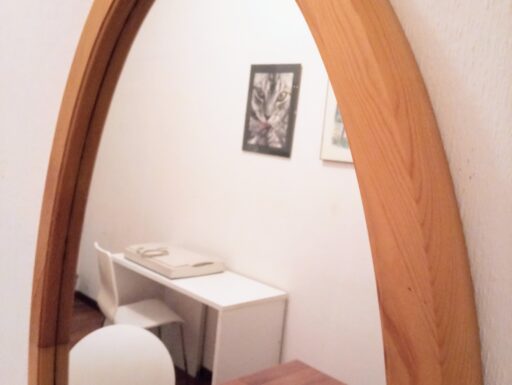 Specchio con cornice in vero legno frassino