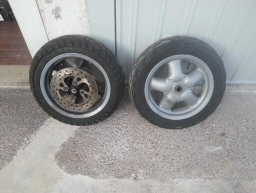 Carburatore e Forcella Yamaha