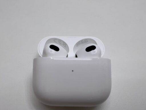 AirPods 3ª Generazione (MagSafe/Lightning)