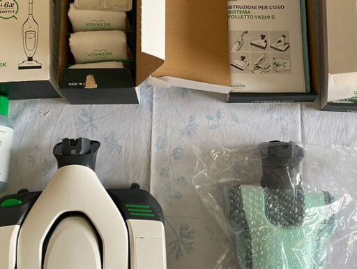 Aspirapolvere Folletto VK220 S