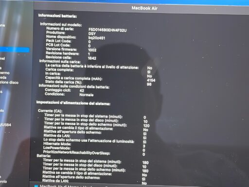 Macbook Air come nuovo con accessori