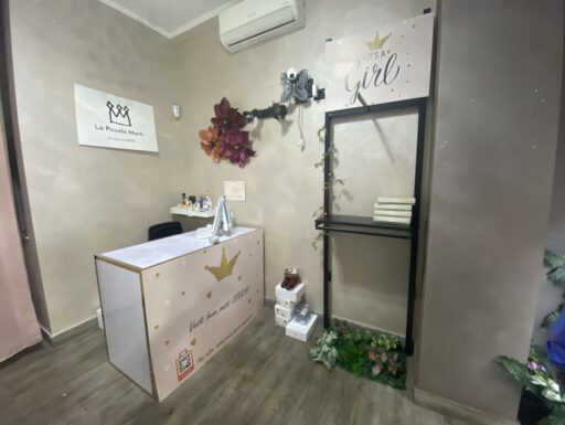 Arredamento negozio abbigliamento