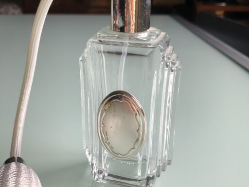 Boccetta Profumo Vintage – con pompetta e placca in argento