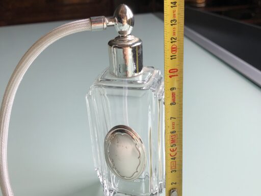 Boccetta Profumo Vintage – con pompetta e placca in argento