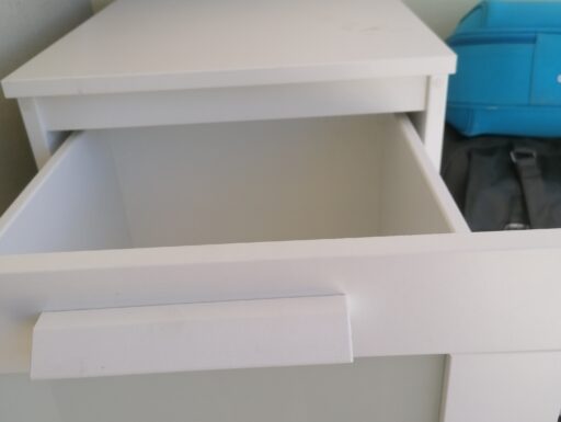 Cassettiera bianca opaca nuovissima