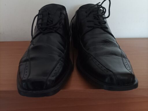 Scarpe nuove Andrea Bruni