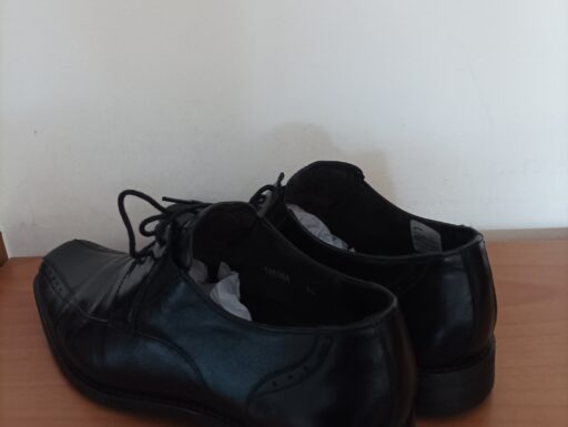 Scarpe nuove Andrea Bruni