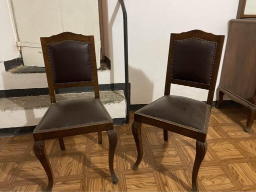 Antiche sedie in legno