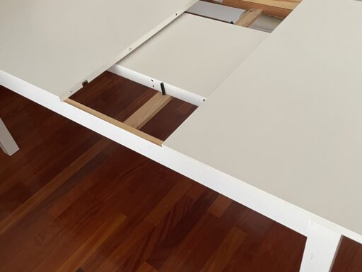 Tavolo da pranzo Ikea 6/8 persone ottimo stato