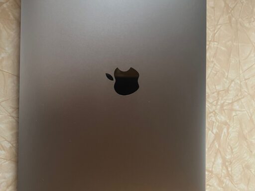 MacBook