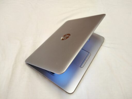HP ELITEBOOK 820G4 i5-7300 settima generazione, RAM 8GB,SSD 2
