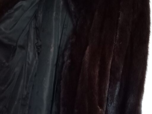 Pelliccia Visone nero diamantato