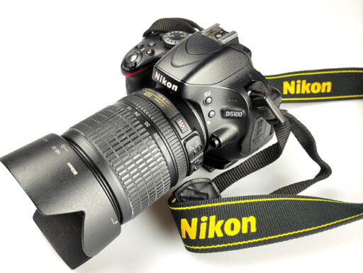 Reflex digitale Nikon D5100 + obbiettivi