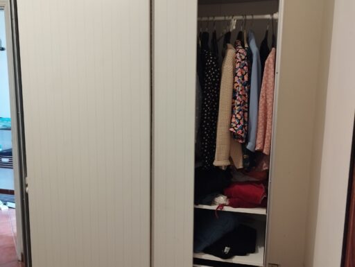 Armadio due ante scorrevoli