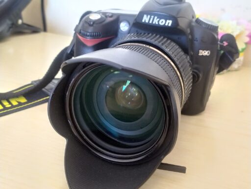Nikon D90