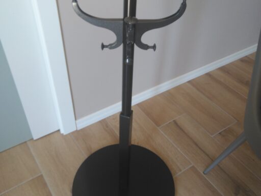 Appendiabiti Ikea Hemnes
