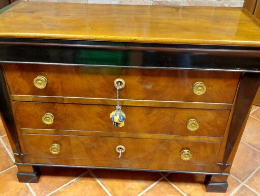 Comò impero in noce