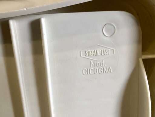 Asse in plastica per lavanderia