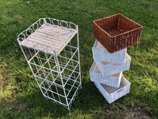 Cassettiera in ferro con 5 cassetti in rattan