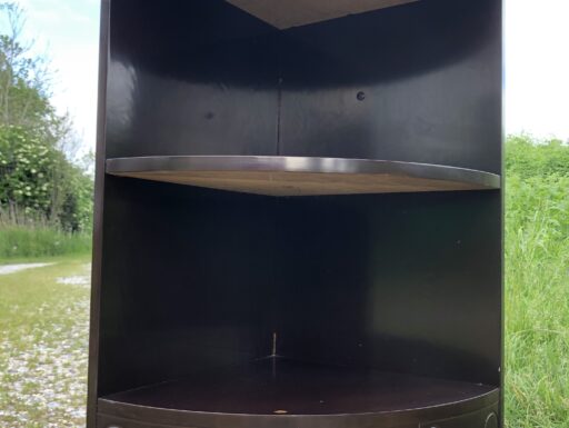 Mobiletto d’angolo