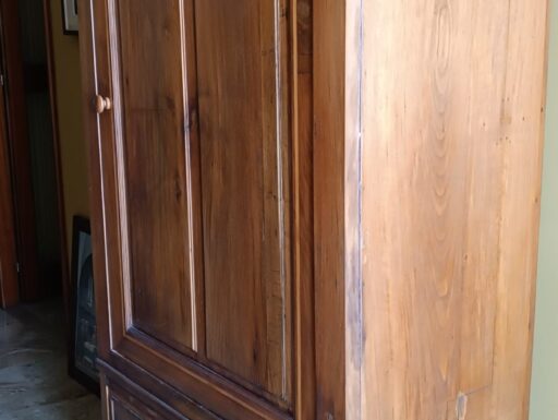 Armadio legno noce